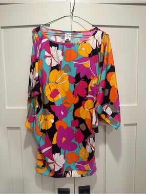 Trina Turk- Bright Floral Scoop Neck Women's Top - Multi